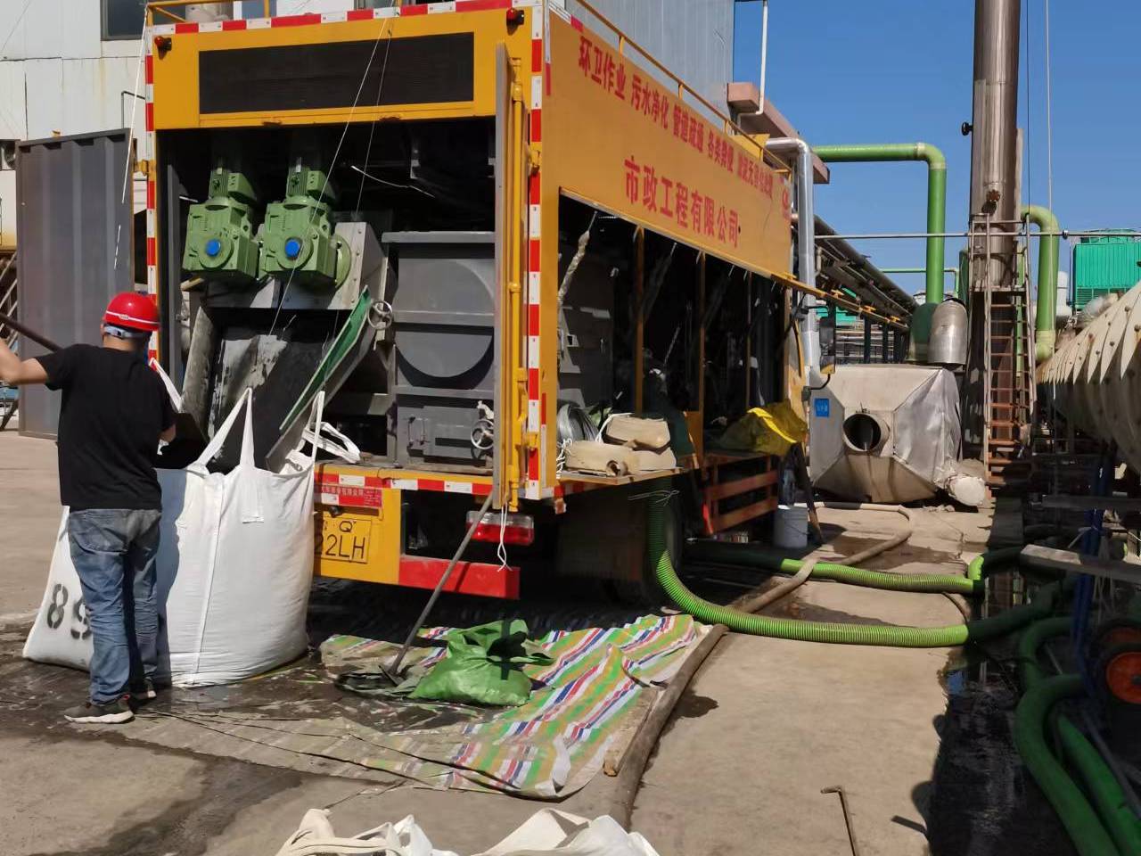 吉林淤泥压干处理